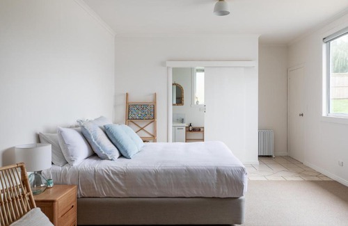 Bridport House | Discover Saltwood: Ocean View with Private Beach Access