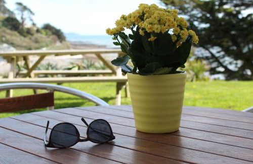 Seaton House | Oceanfront Escape at Salty Air - Mount Brioni, Rated 9.1