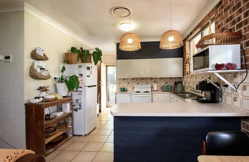 Hawks Nest Villa | Pet-Friendly Salty Crew Villa with Private Garden & Pool