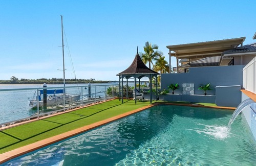 Yamba House | Exclusive Oceanfront Escape at SALTY DAYZ, Yamba