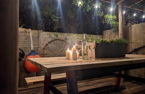 Arthur River House | Pet-Friendly Retreats at Salty Devil's Rest Shack