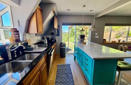 Shadow Mountain House | Discover The Rabbit Hole: A Family-Friendly Escape