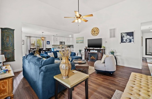 Captain's Cove House | Pet-Friendly Retreat at Salty Sea Lyons Landing - 10/10 Rating