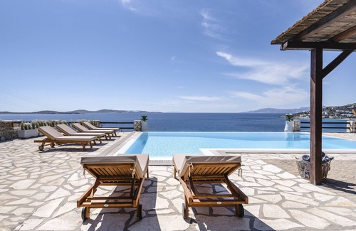 Agios Ioannis Villa | Unwind at Salty View: Family & Pet-Friendly Retreat