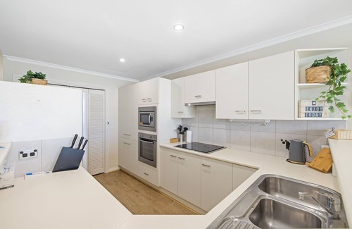Port Lincoln House | Unforgettable Salty Views with Family-Friendly Amenities