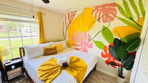 Clearwater House | Beachside Oasis: Heated Saltwater Pool & Ocean Views