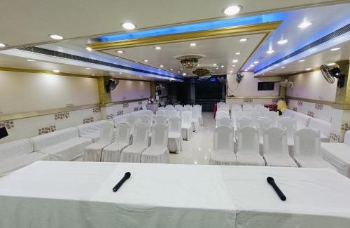 Raebareli Hotel | Saluja Palace