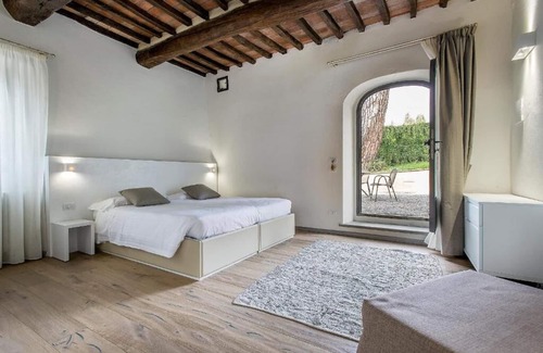 Mercatale Val di Pesa Other | Discover Salvadonica - Borgo del Chianti: Rated 9.4/10 with Spa