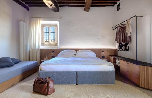 Mercatale Val di Pesa House | Experience Salvadonica: Pet-Friendly Escape with Ocean Views