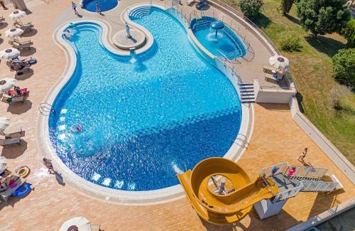 Piombino House | Experience Salvapiano Holiday Ranch with Ocean Views & Pool