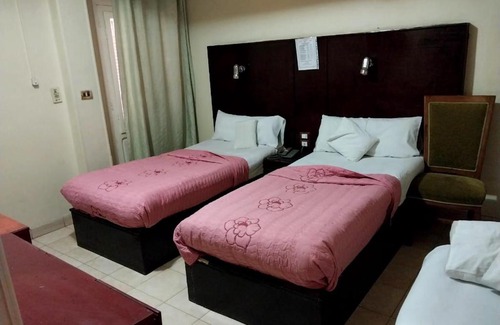 Assiut Bed & Breakfast | Cozy Salvatore Room With Breakfast Near Train Station