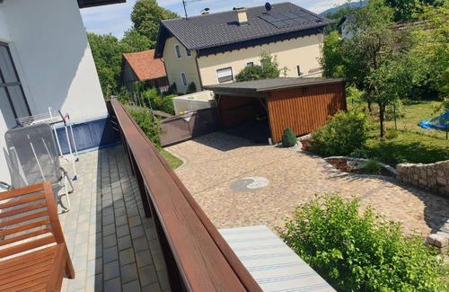 Vorchdorf Apartment | Experience Oceanfront Bliss at Salzkammergut-Live Hotel