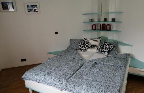 Vorchdorf Apartment | Experience Oceanfront Bliss at Salzkammergut-Live Hotel
