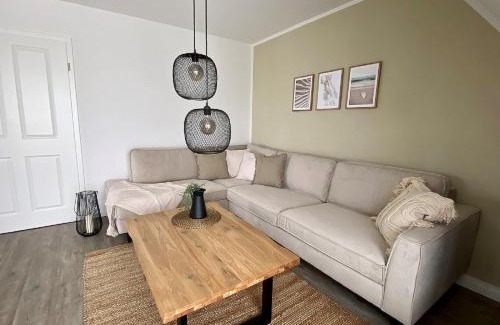 Westerdeichstrich Apartment | Experience Comfort at Salzwiesenblick - Rated 9/10