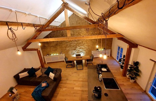 Niederweis Apartment | Relaxing Escape at Sam's Cottage Suite with Spa & Hot Tub