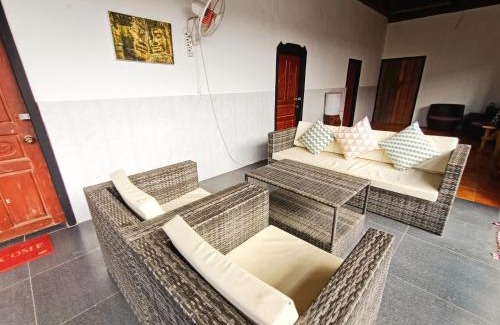 Koh Rong Sanloem House | Relax at Sam's Guesthouse M'Pai Bay with Ocean Views