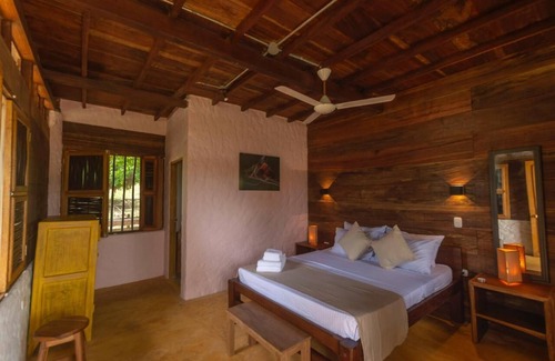 Puerto Escondido Hotel | Relax at Samadhi Ecohotel with Pool & Ocean View