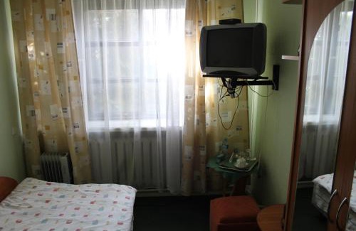 Tytuvenai Hotel | Budget-Friendly Samana: Family-Friendly with Pool Access