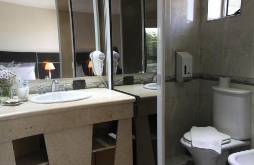 Villa Maria Hotel | Eco-Friendly Stay at Samarán Suites with Hot Tub & Breakfast