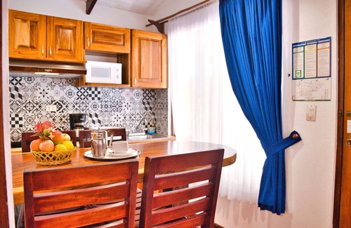 Samara Cabin | Discover Samara Pacific Lodge: Pool, Spa & Family-Friendly