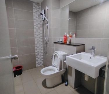Kota Samarahan Apartment | Child-Friendly Samarahan Summer Suite, Kuching - Rated 9/10