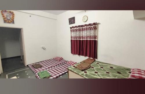 Akalkot House | Comfortable Stay at Samarth Sawali Guest House, Akkalkot