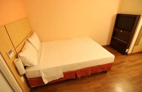 Itaborai Hotel | Relax at Samba Itaboraí: Spa, Breakfast & Family Friendly