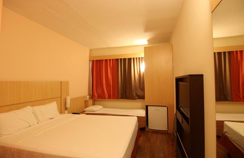 Itaborai Hotel | Relax at Samba Itaboraí: Spa, Breakfast & Family Friendly