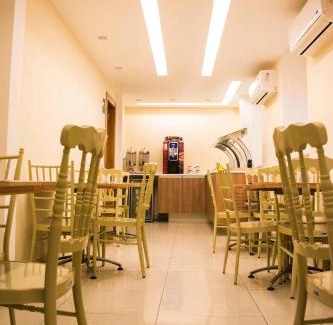 Catete Hotel | Discover Samba Rio 1900: Family-Friendly & Wheelchair Access