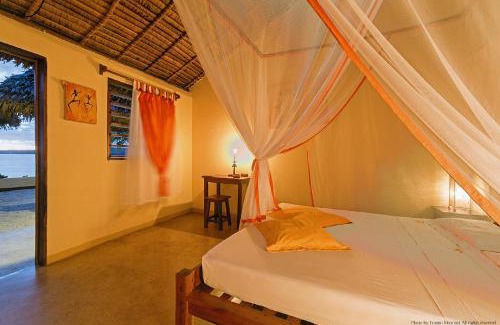 Ambaro Bed & Breakfast | Charming Sambatra Bed and Breakfast with Private Beach Access