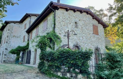 Valfabbrica Apartment | Pet-Friendly Getaway at Sambuco di Sopra - 10/10 Rated