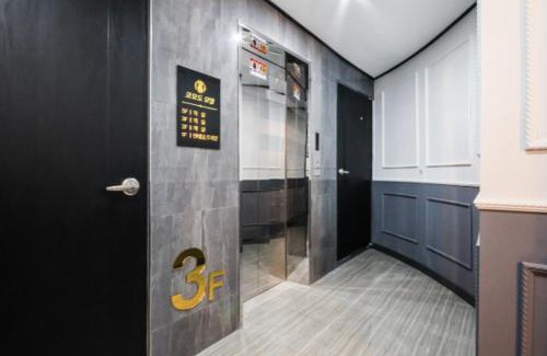 Sacheon Hotel | Discover Family-Friendly Stays at Samcheonpo Comodo Motel