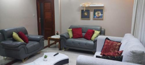 Dar es Salaam Apartment | Comfortable Sami BnB - Apt 02 with Hot Tub near Mlimani City