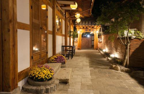 Jeonju House | Experience Samlockhon Hanokstay: Top-Rated Family Retreat