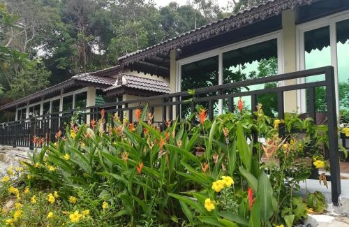Koh Rong Sanloem Resort | Relax at Samloem Laguna Resort with Private Beach Access
