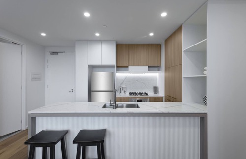 Heidelberg Heights Apartment | Modern 2BR Samma Retreat in Ivanhoe with Family Amenities
