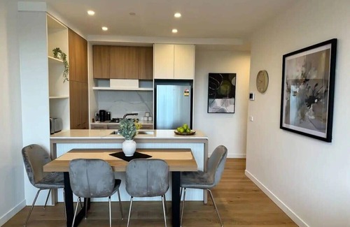 Heidelberg Heights Apartment | Discover Samma | Modern 2-BR Retreat in Ivanhoe