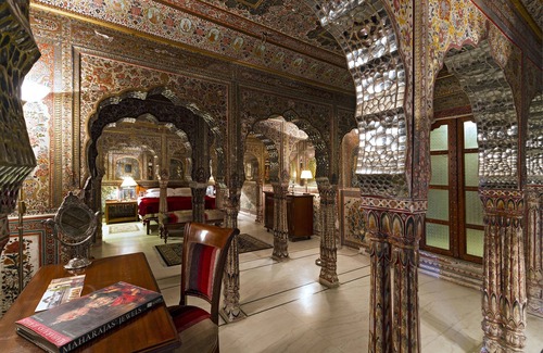 Amer Fort Road Hotel | Elegant Samode Haveli: 4-Star Stay with Pool & Spa