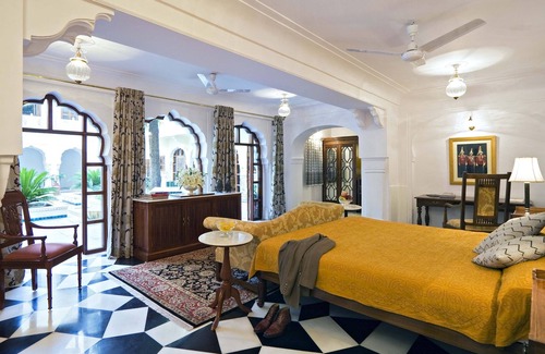 Amer Fort Road Hotel | Elegant Samode Haveli: 4-Star Stay with Pool & Spa