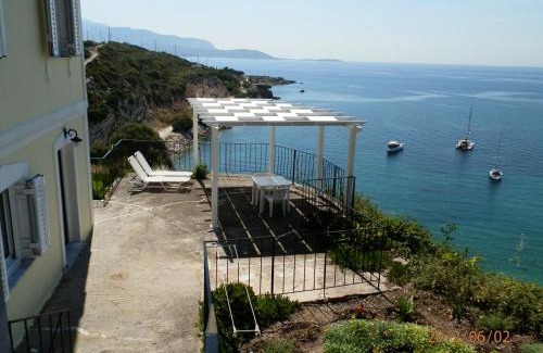 Pythagorion Apartment | Child-Friendly Samos Rooms with Exceptional 9/10 Guest Rating
