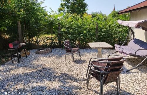 Velky Meder House | Family Home with Kitchen & Pet-Friendly Amenities