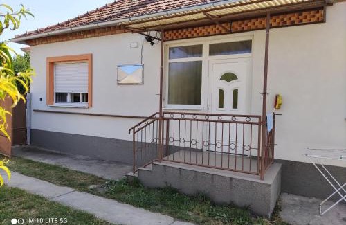 Velky Meder House | Family Home with Kitchen & Pet-Friendly Amenities