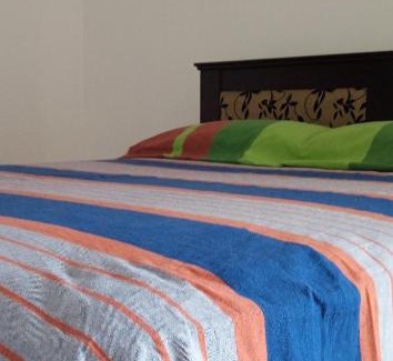 Boralesgamuwa House | Budget-Friendly Stay at Sampath Guest House with Kitchen