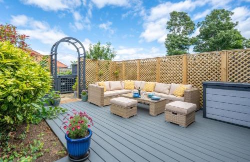 Chathill House | Pet-Friendly Escape at Samphire Barn for Family Getaways