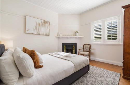 Orange House | Experience Sampson Cottage - Historic Stay with Family Amenities