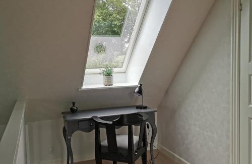Tranebjerg House | Guest Rated Samsø værelseudlejning with Kitchen Amenities