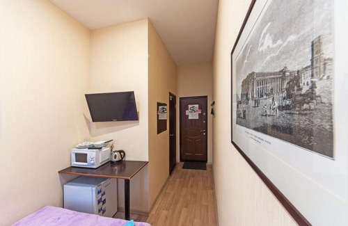 Tsentralny Apartment | Pet-Friendly Samsonov Hotels on Mayakovskogo, 10