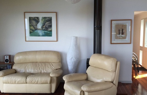 Bermagui House | Seaside Serenity at Samten Pa Cottage - Guest Rated 10/10