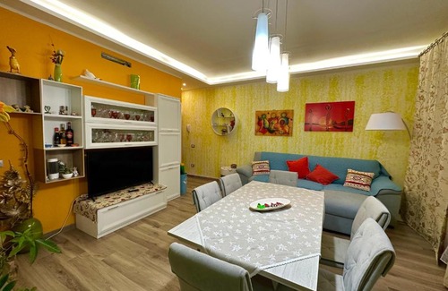 Scandellara Apartment | Delightful Samu Home: Guest Rated 9.3, Family-Friendly Stay