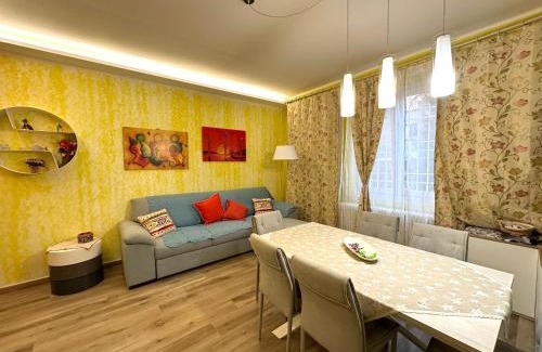 Scandellara Apartment | Delightful Samu Home: Guest Rated 9.3, Family-Friendly Stay